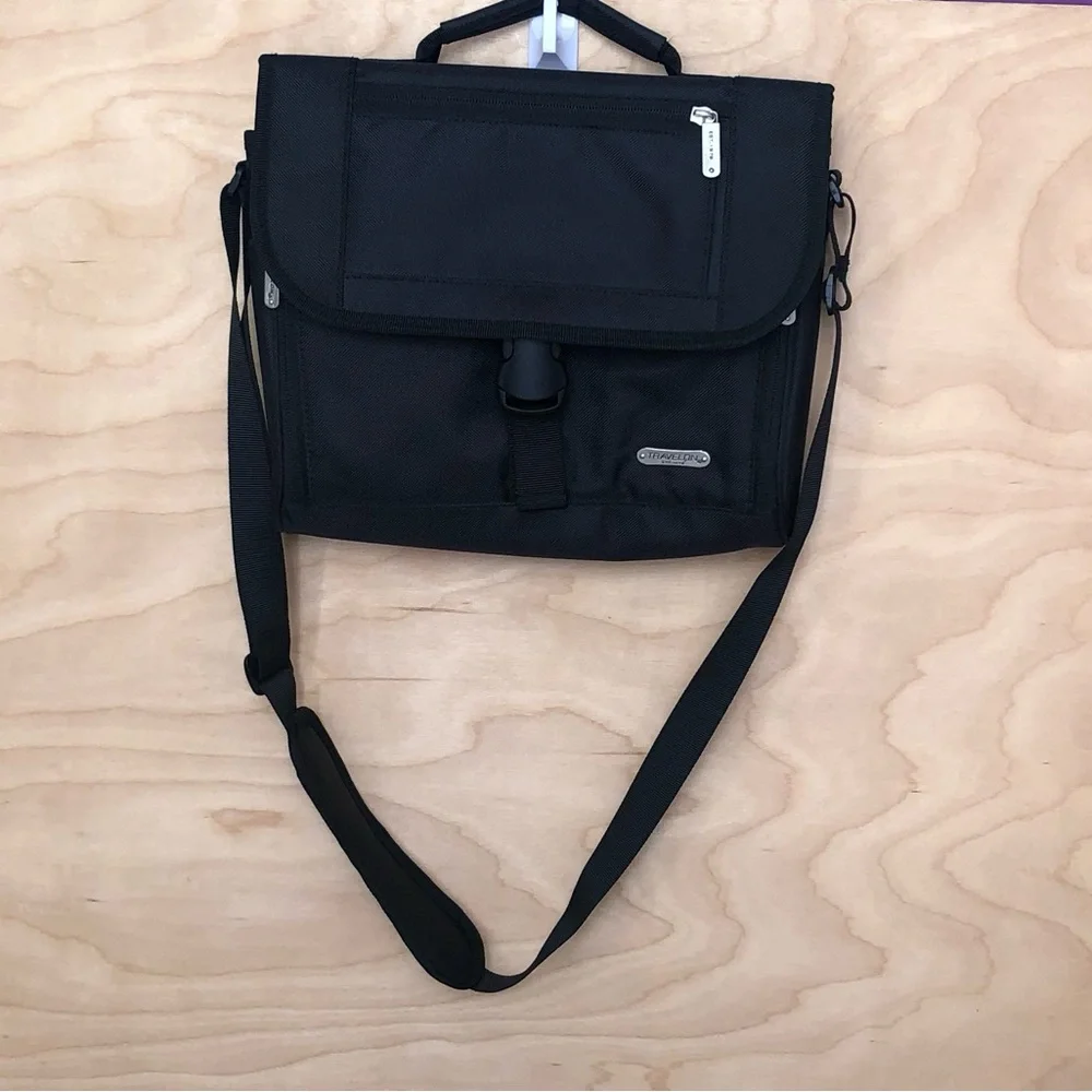 Travelon Shoulder HandBag Mens 11inX10in Adjustable Strap Black Nylon.